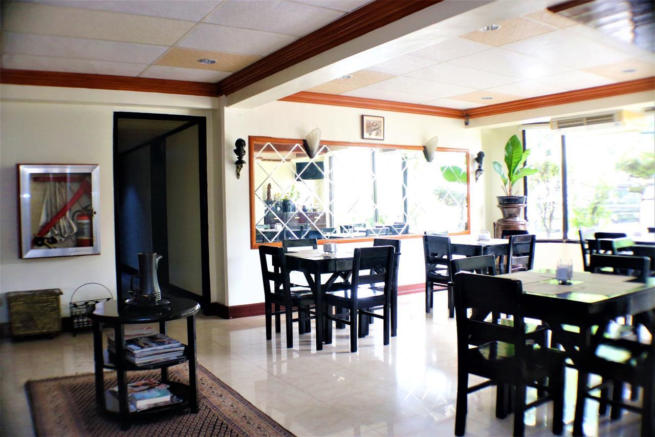 Zen Rooms Vest Grand Suites Bohol Città di Tagbilaran Esterno foto