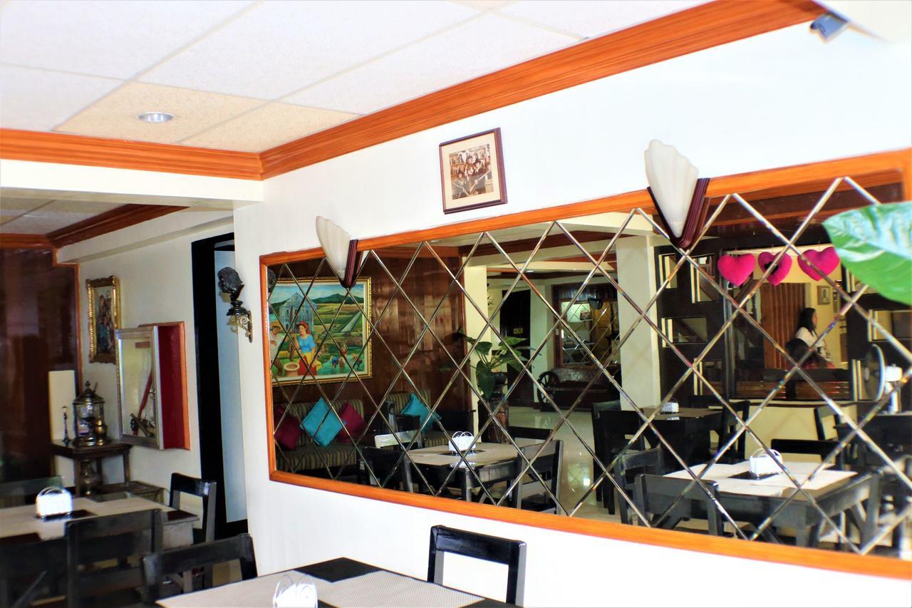 Zen Rooms Vest Grand Suites Bohol Città di Tagbilaran Esterno foto